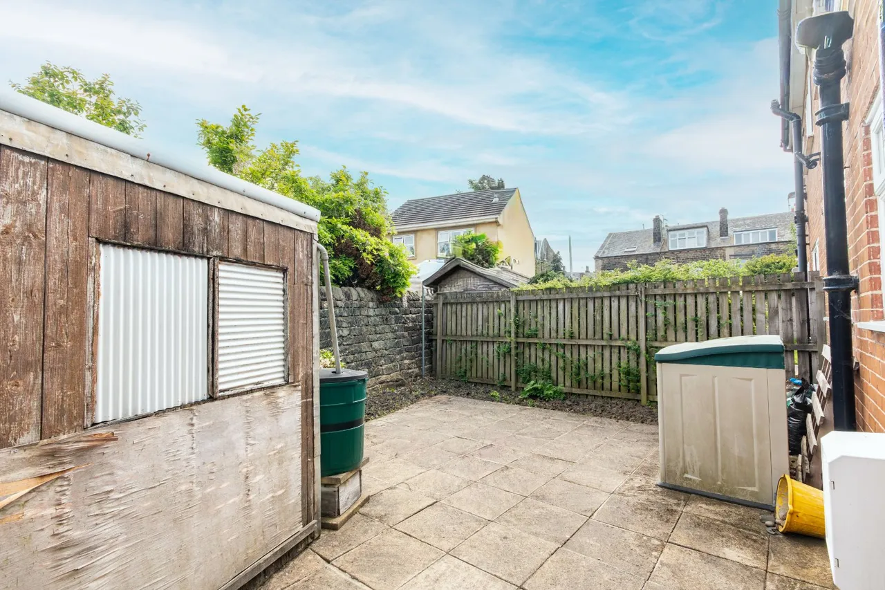 Springfield Grove, Bingley, BD16, photo 15
