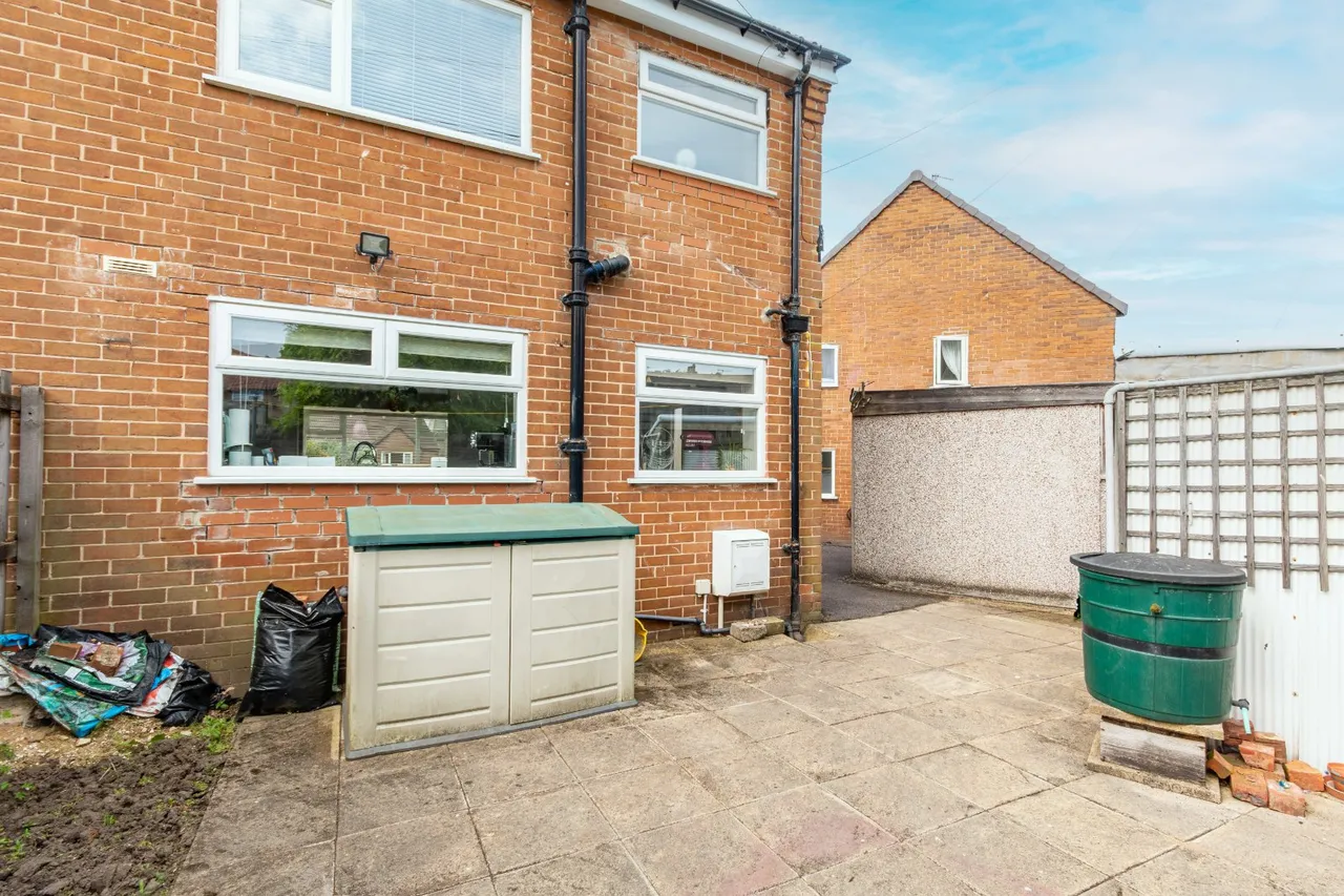 Springfield Grove, Bingley, BD16, photo 10