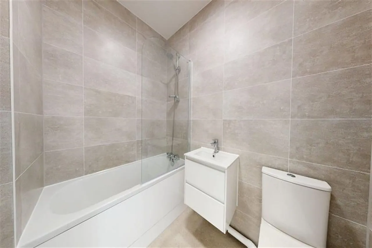 Loughton, IG10, photo 4