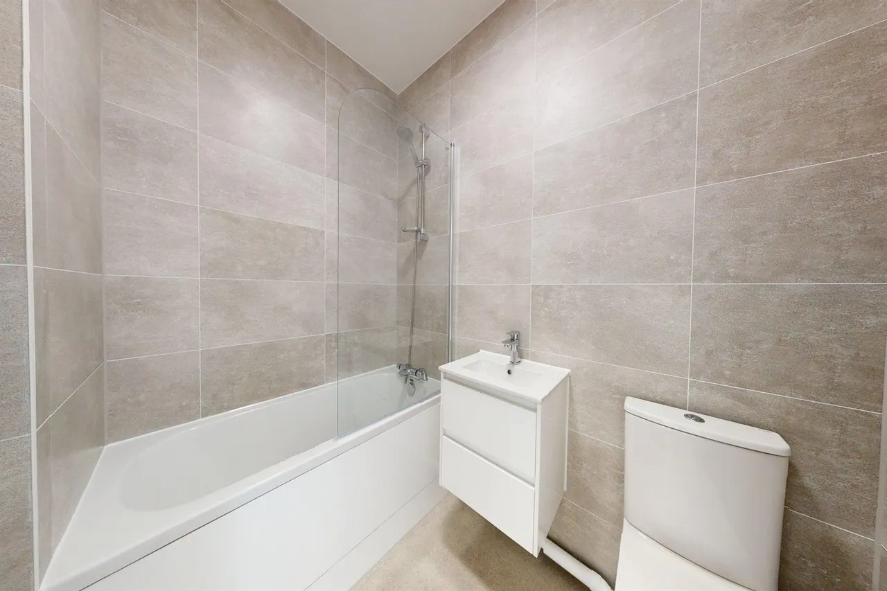 Loughton, IG10, photo 15