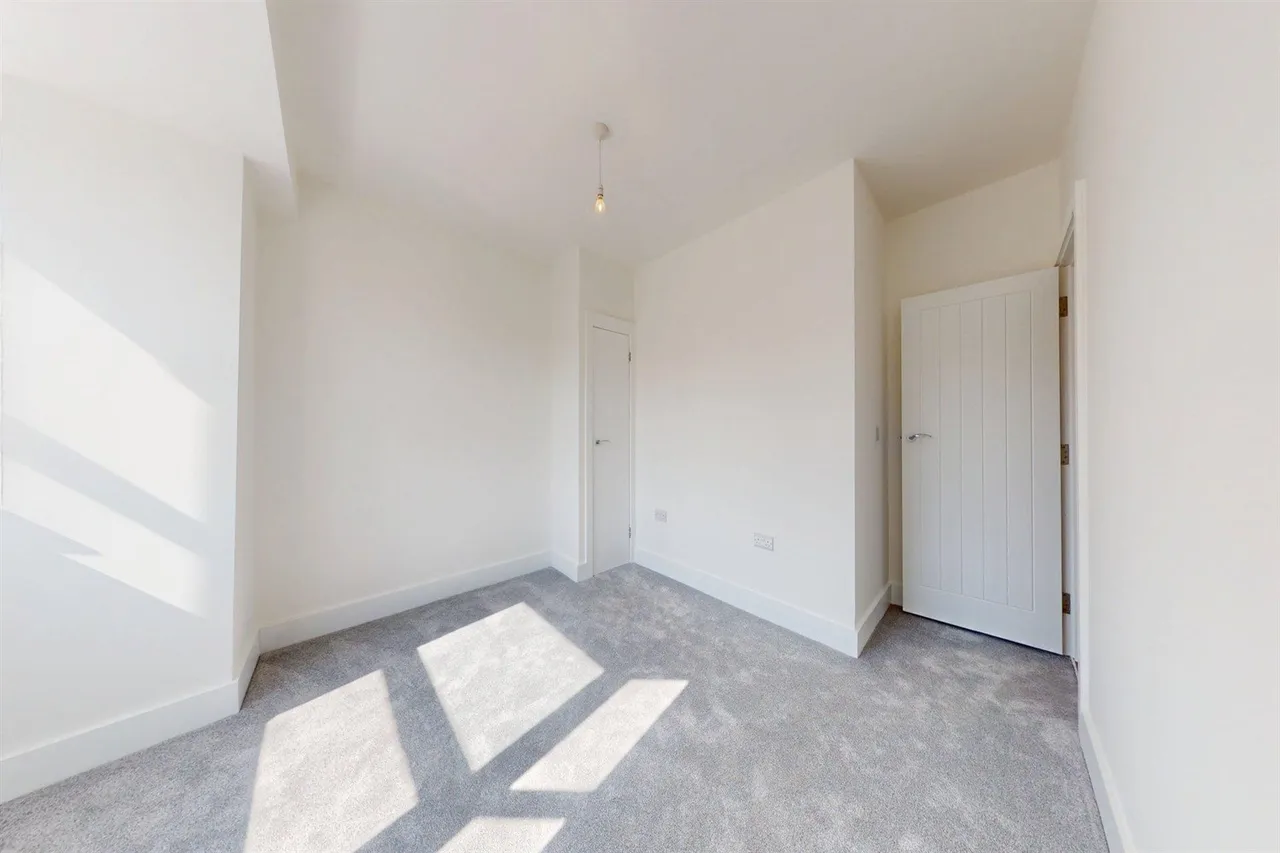 Loughton, IG10, photo 9