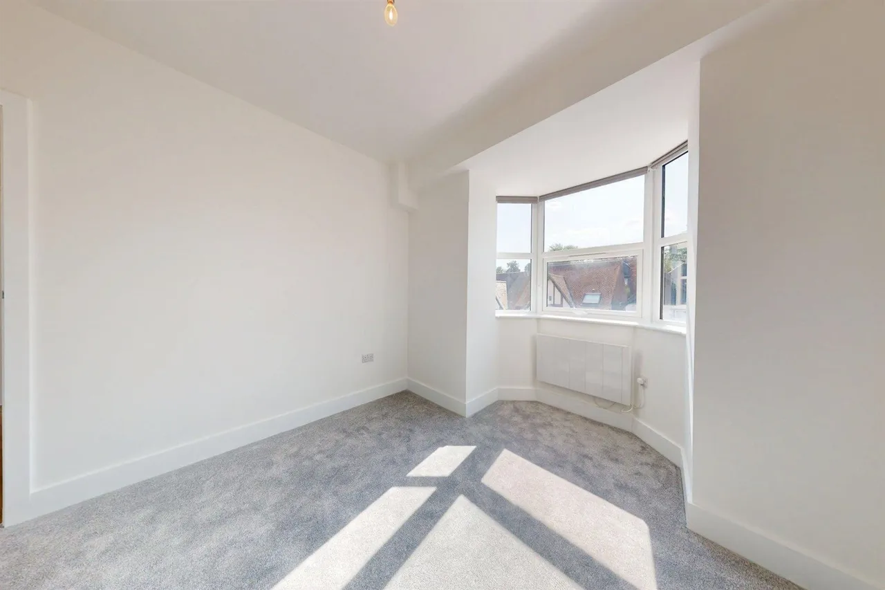 Loughton, IG10, photo 10
