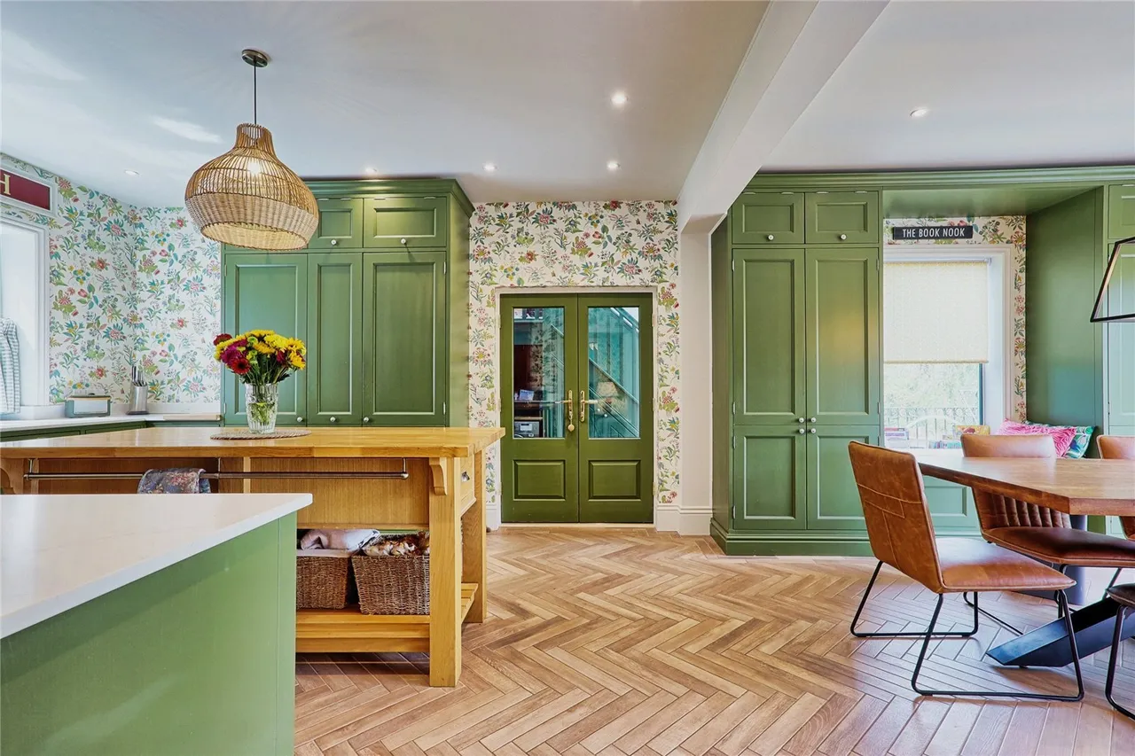 Stacey Drive, Langdon Hills, SS16, photo 6