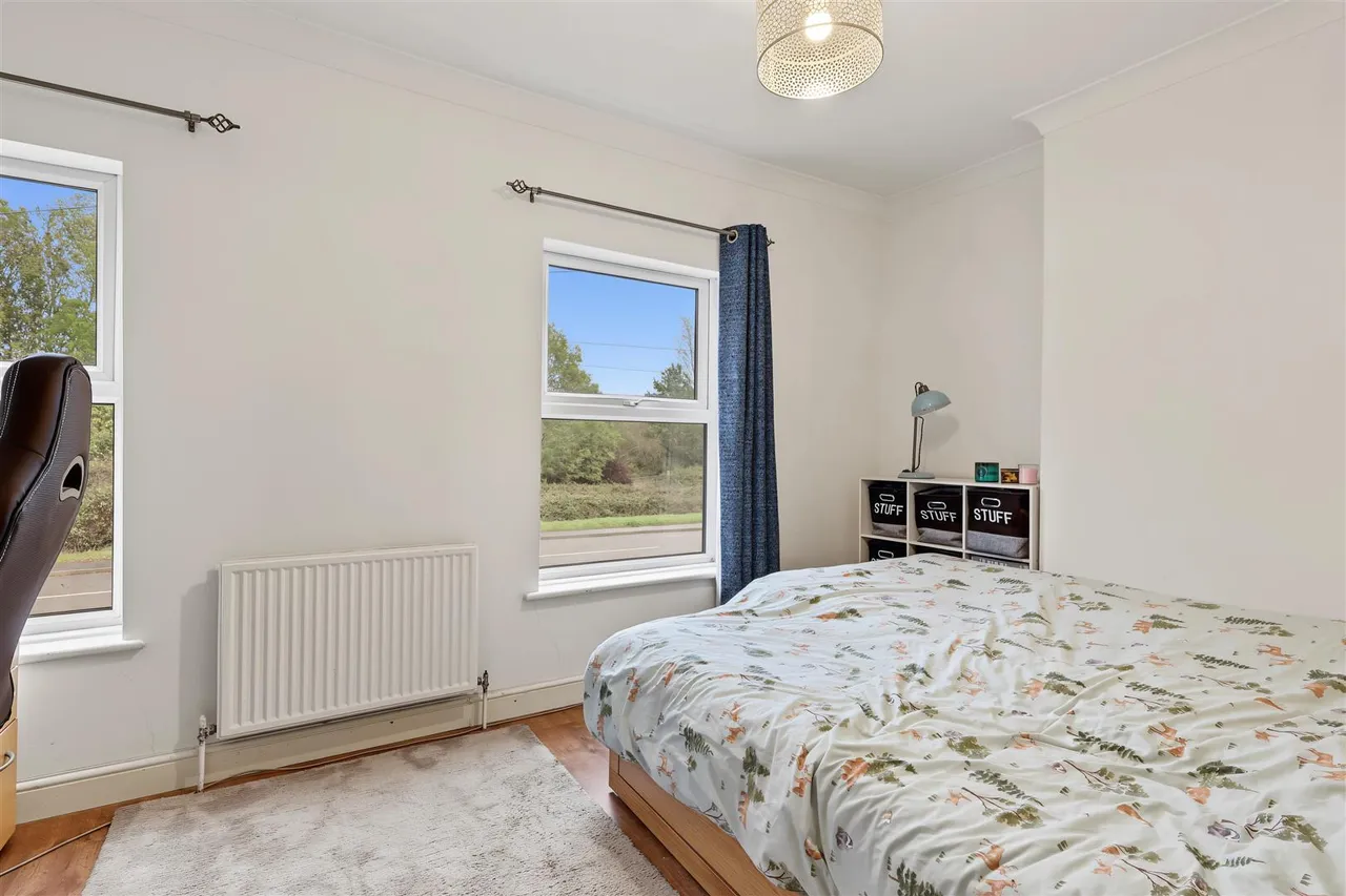 Hallfield Terrace, Stuntney, CB7, photo 11