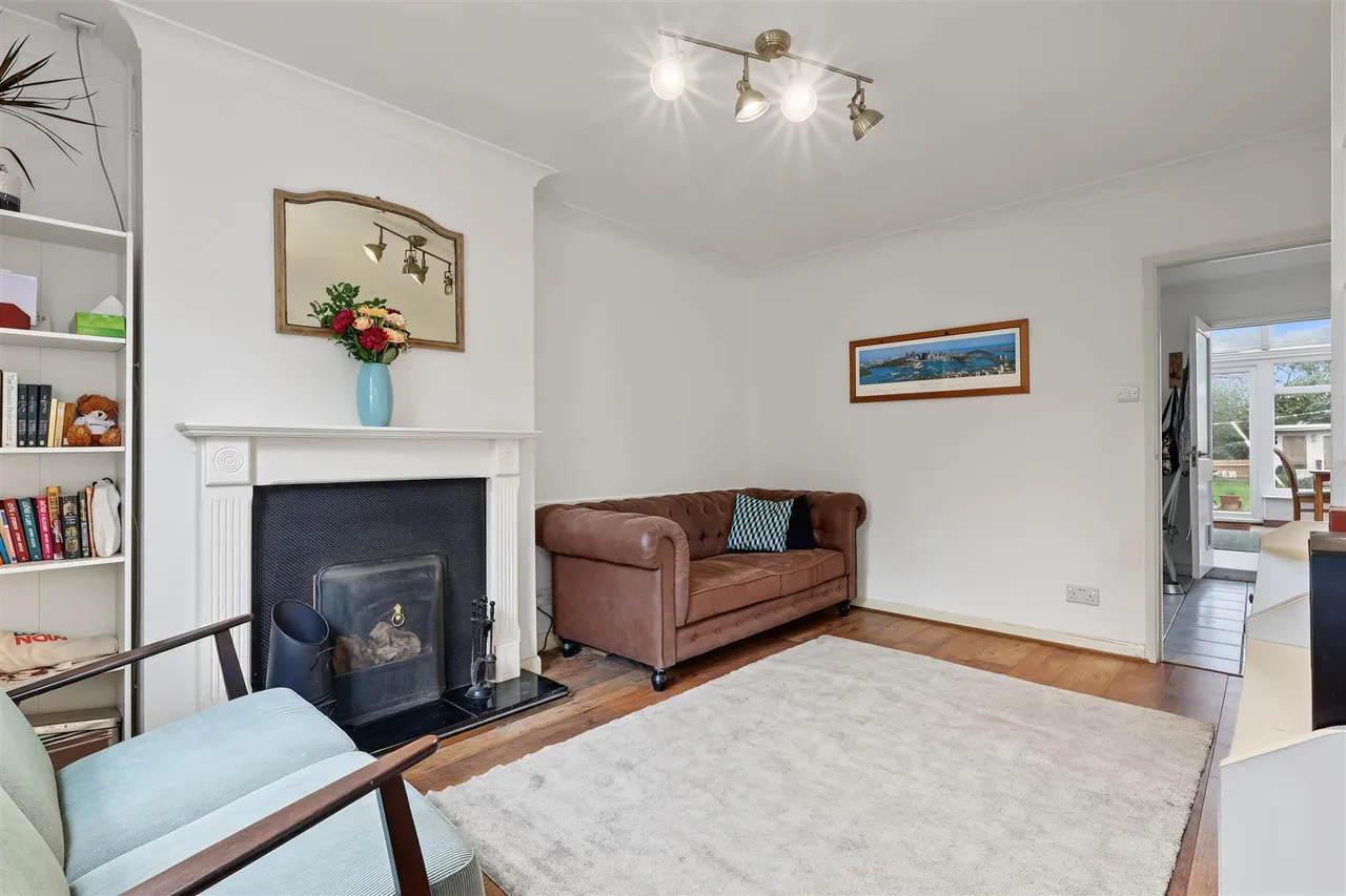 Hallfield Terrace, Stuntney, CB7, photo 7