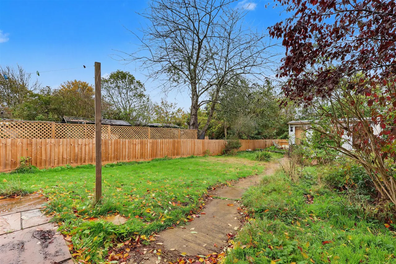 Hallfield Terrace, Stuntney, CB7, photo 18