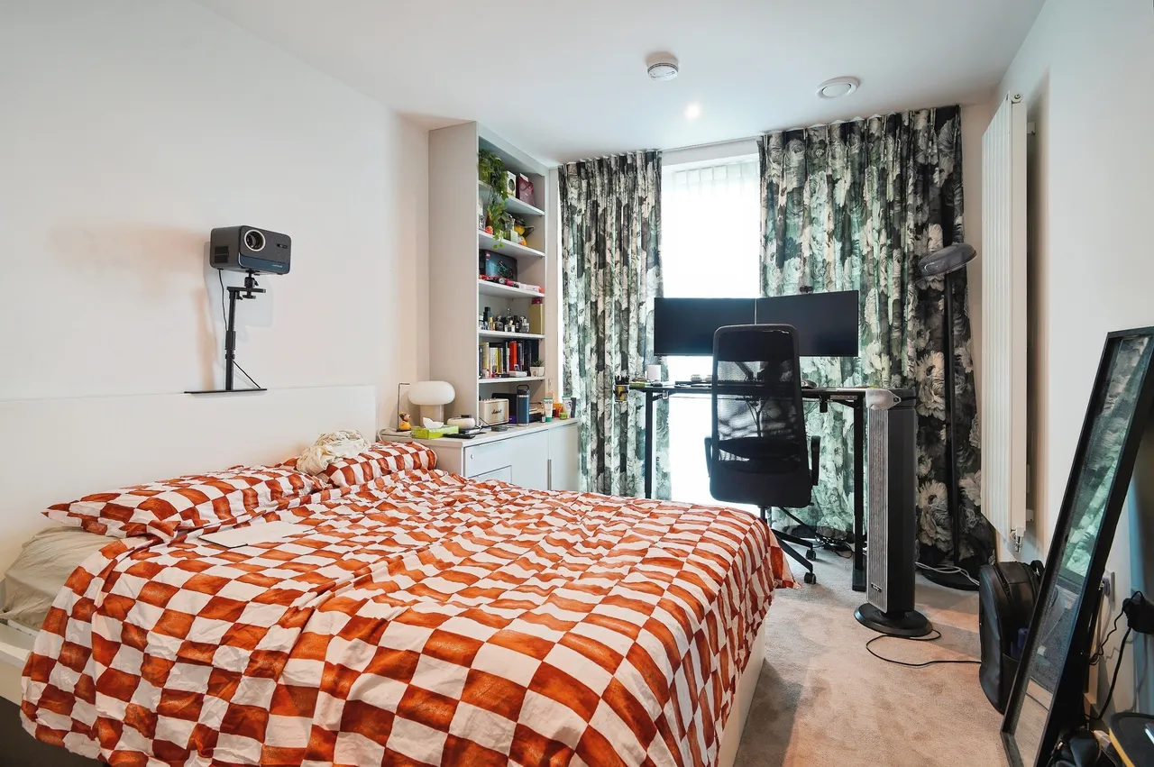 4 Clipper Street, London, photo 11