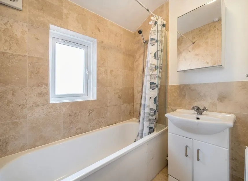 Doggett Road, Catford, SE6, photo 8