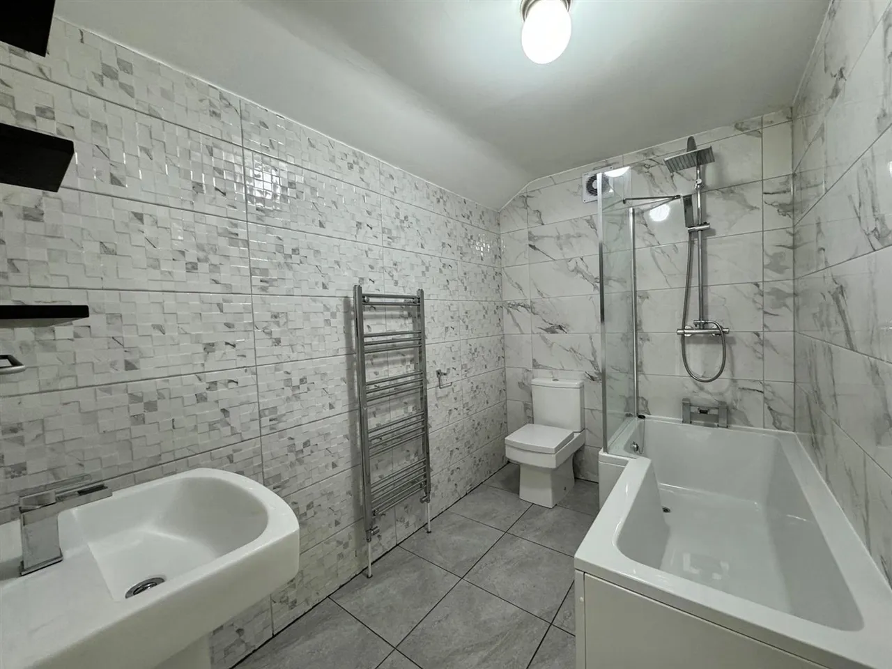 Skaife Road, Sale, M33, photo 4