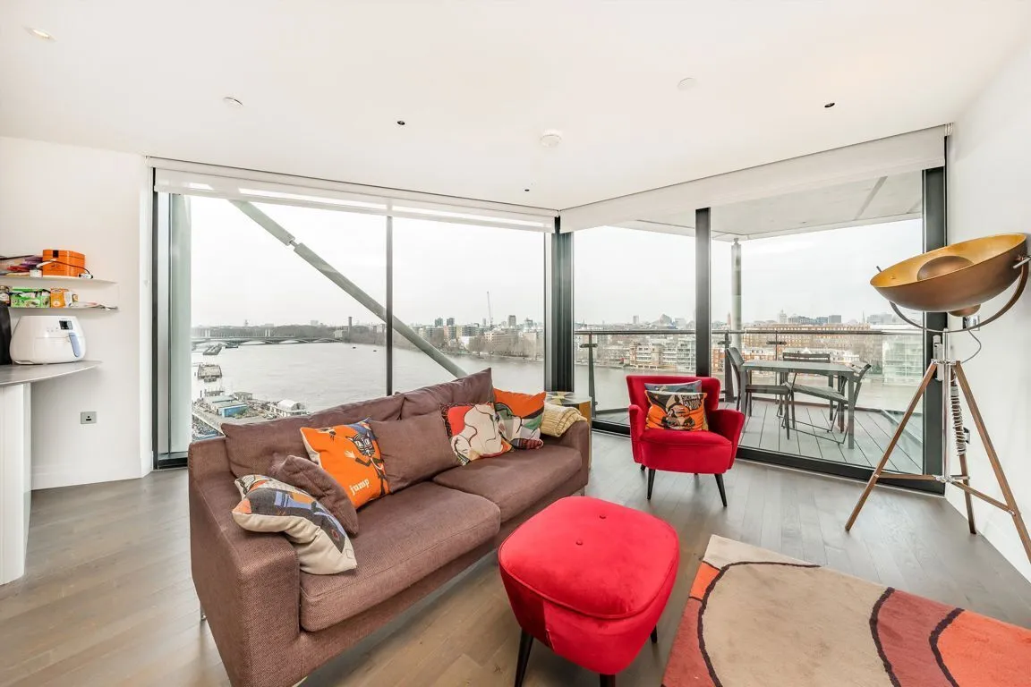 2 bed flat to rent — Riverlight Quay, Nine Elms