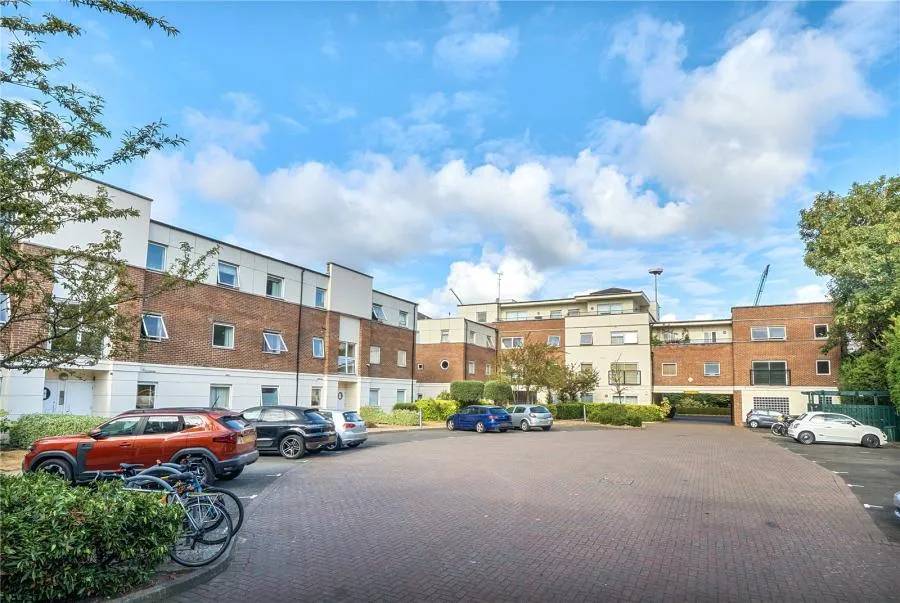 Mill Pond Close, Vauxhall, SW8, photo 14