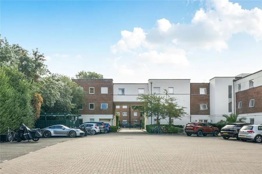 Mill Pond Close, Vauxhall, SW8, photo 12