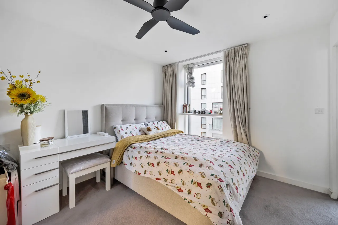 Flat 42, Nature View Apartments, Woodberry Grove, London, photo 3