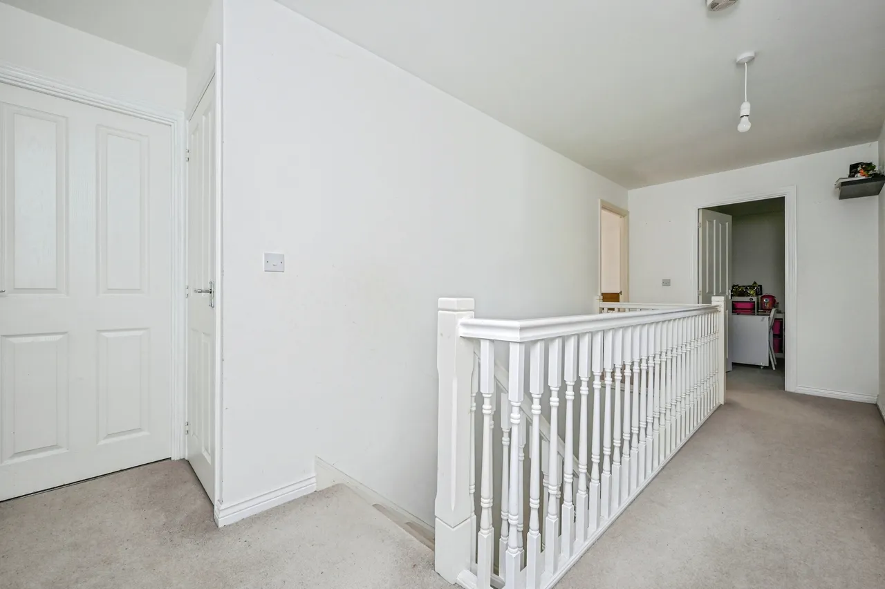 Swallow Crescent, Ravenshead, NG15, photo 12