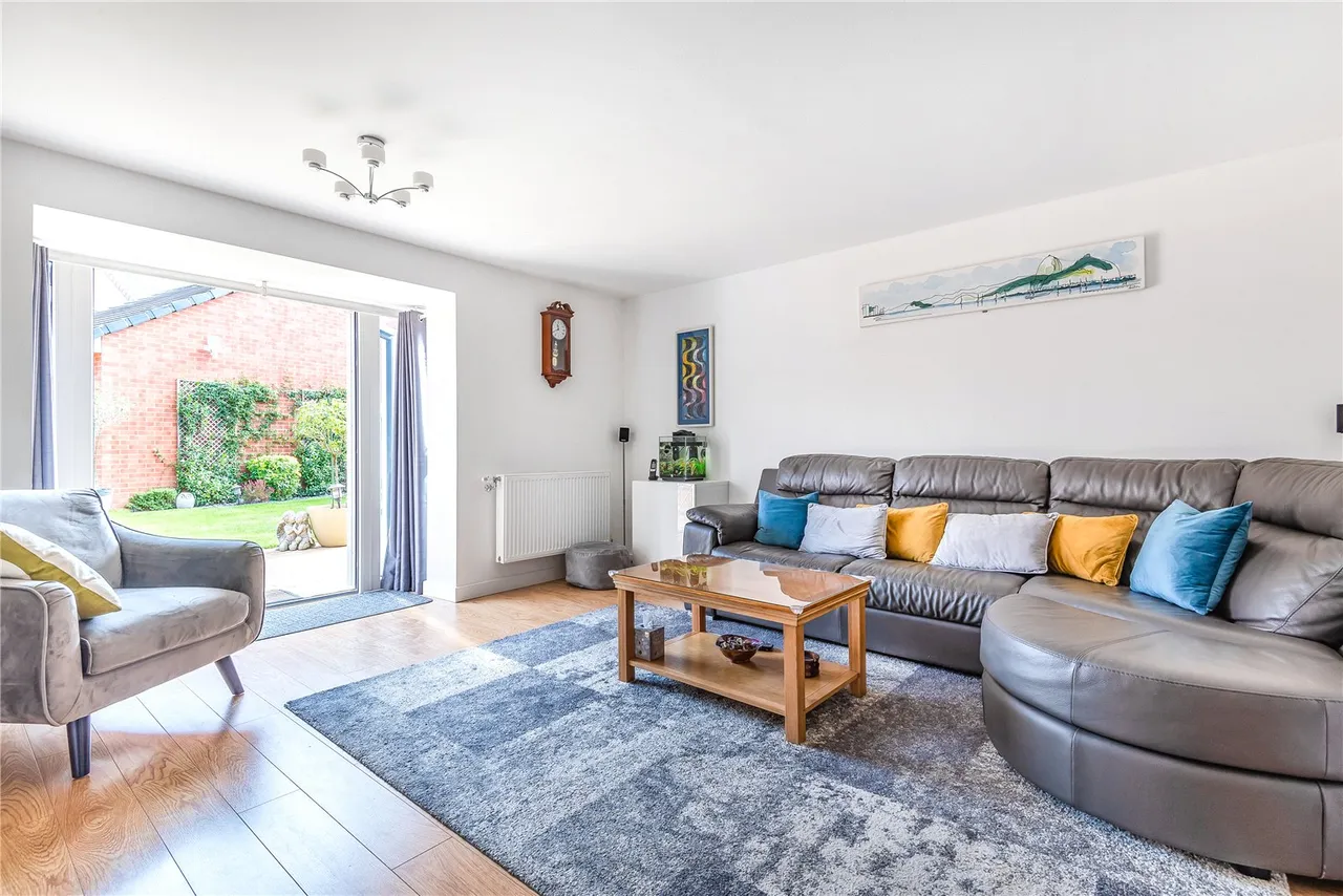 Ulrick Avenue, Bordon, GU35, photo 3