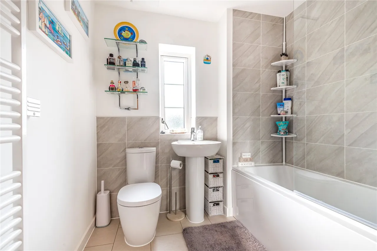 Ulrick Avenue, Bordon, GU35, photo 7
