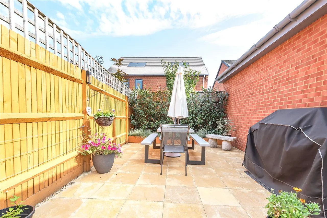 Ulrick Avenue, Bordon, GU35, photo 11