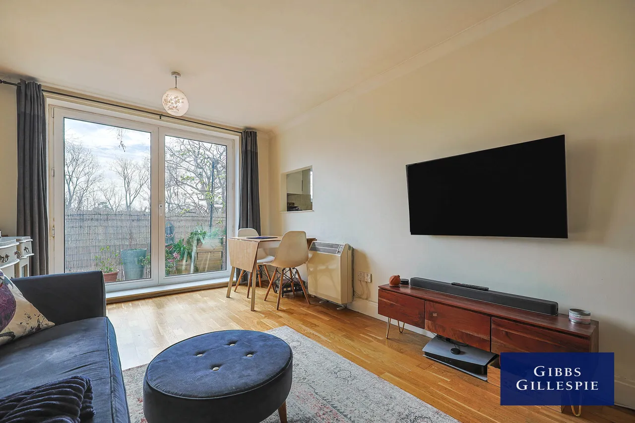 Holland Gardens, Brentford Fees Apply, TW8, photo 10