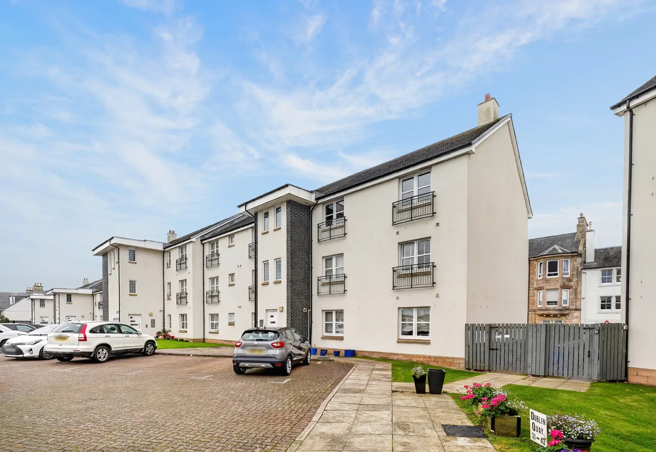 3 bed flat for sale, Dublin Quay, Irvine, KA12