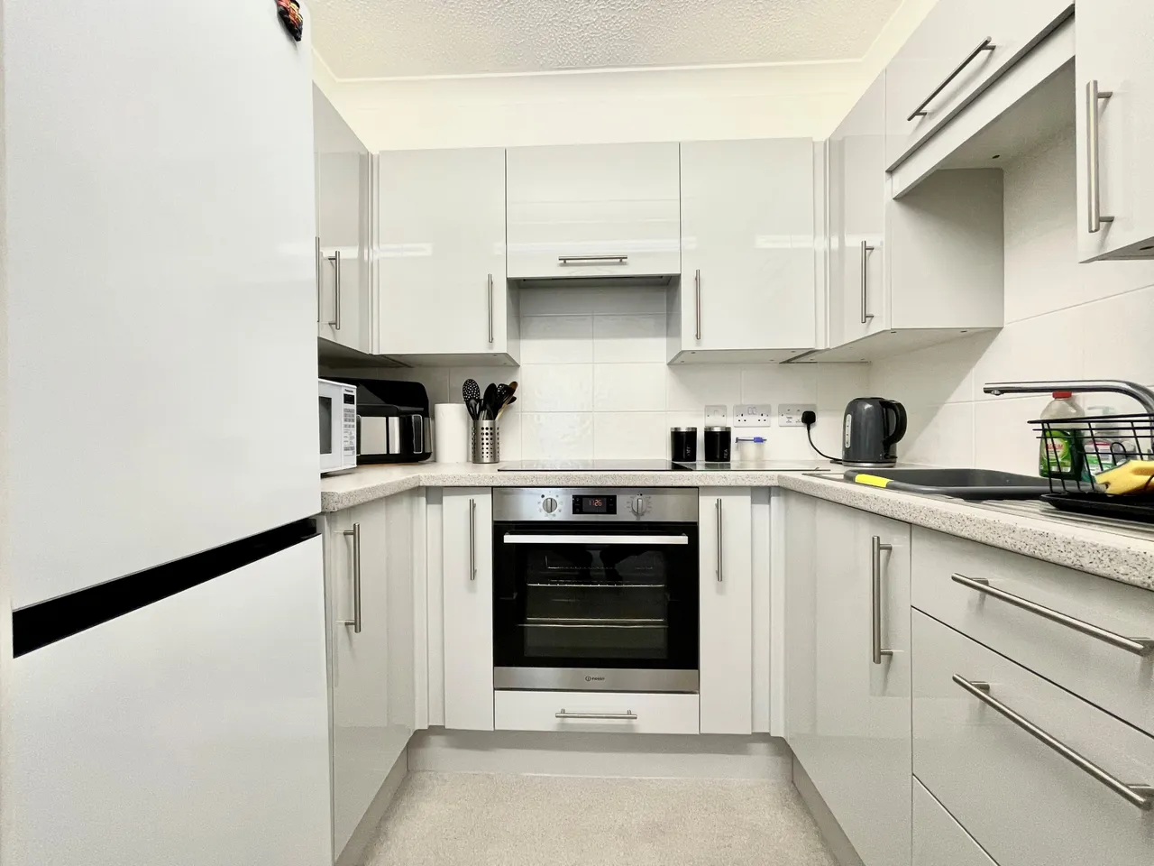 Park View Court, Queens Park, BH8, photo 3
