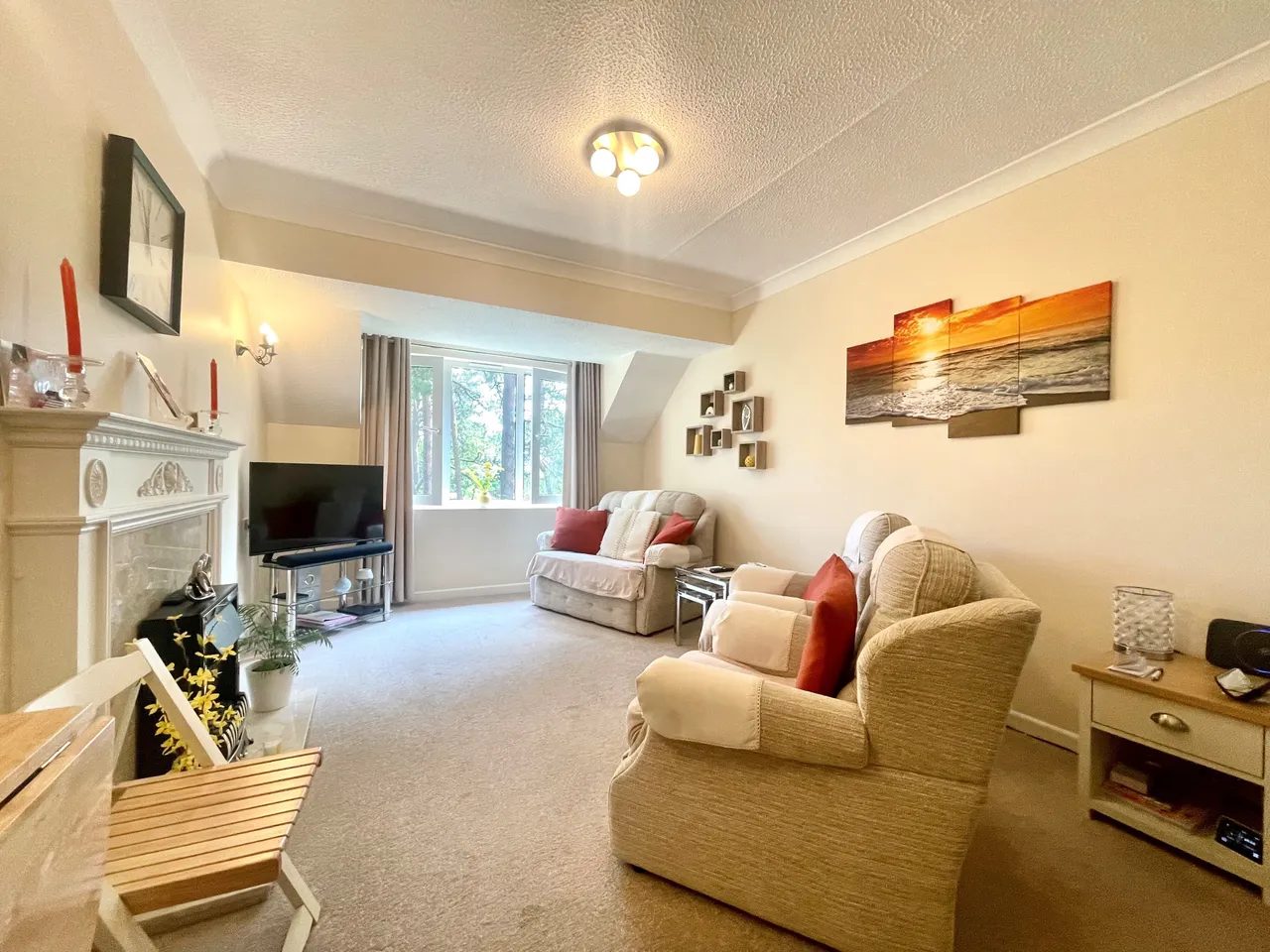 Park View Court, Queens Park, BH8, photo 2