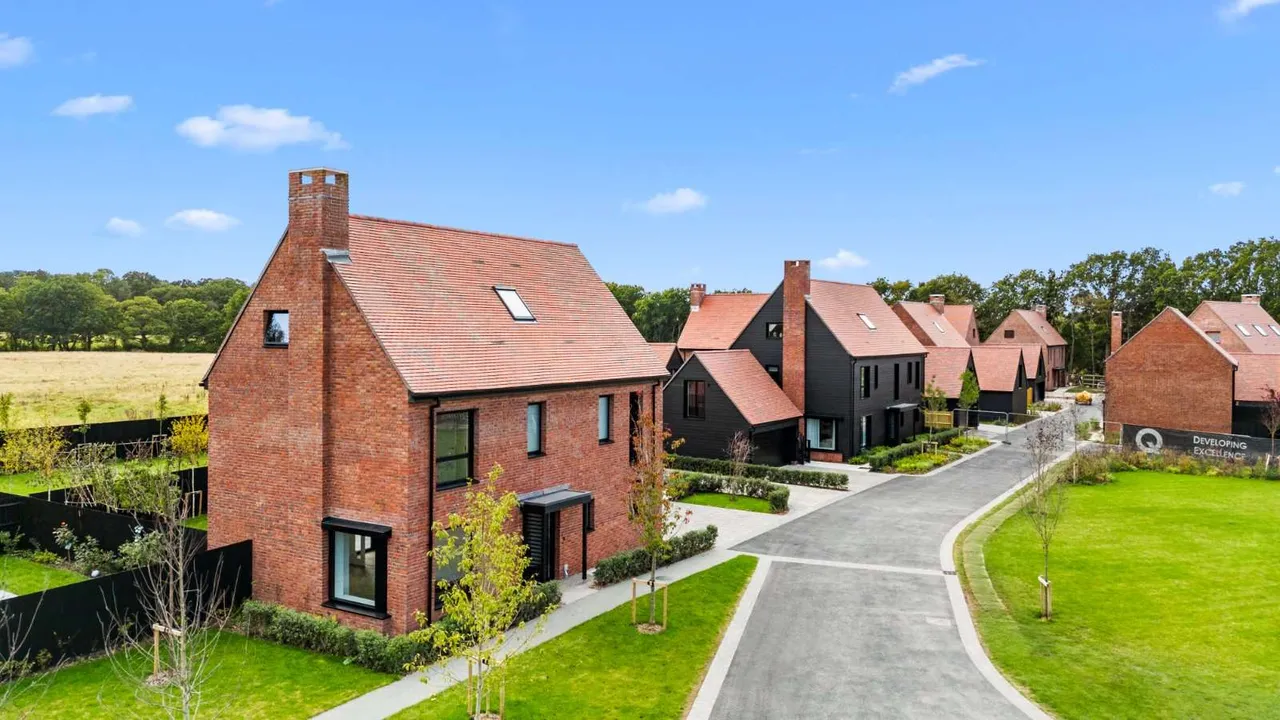 4 bed new development for sale — Barons Drive, Alfold, Cranleigh, Surrey, GU6 8BG