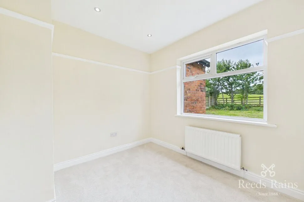 Wigan Road, Standish, WN6, photo 10