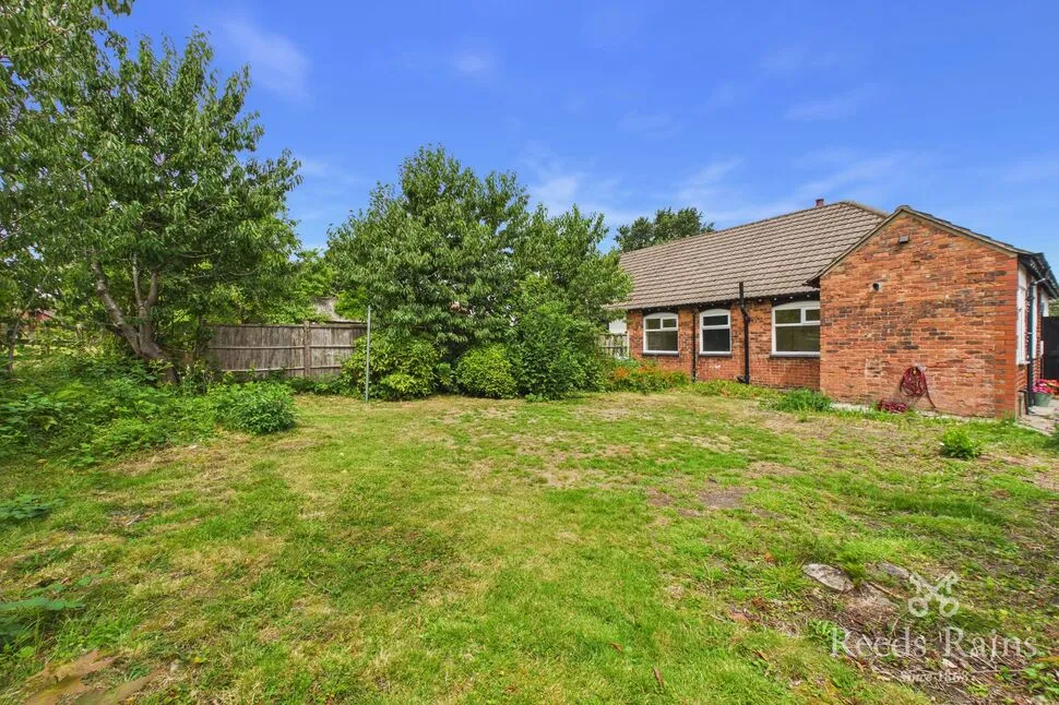 Wigan Road, Standish, WN6, photo 16