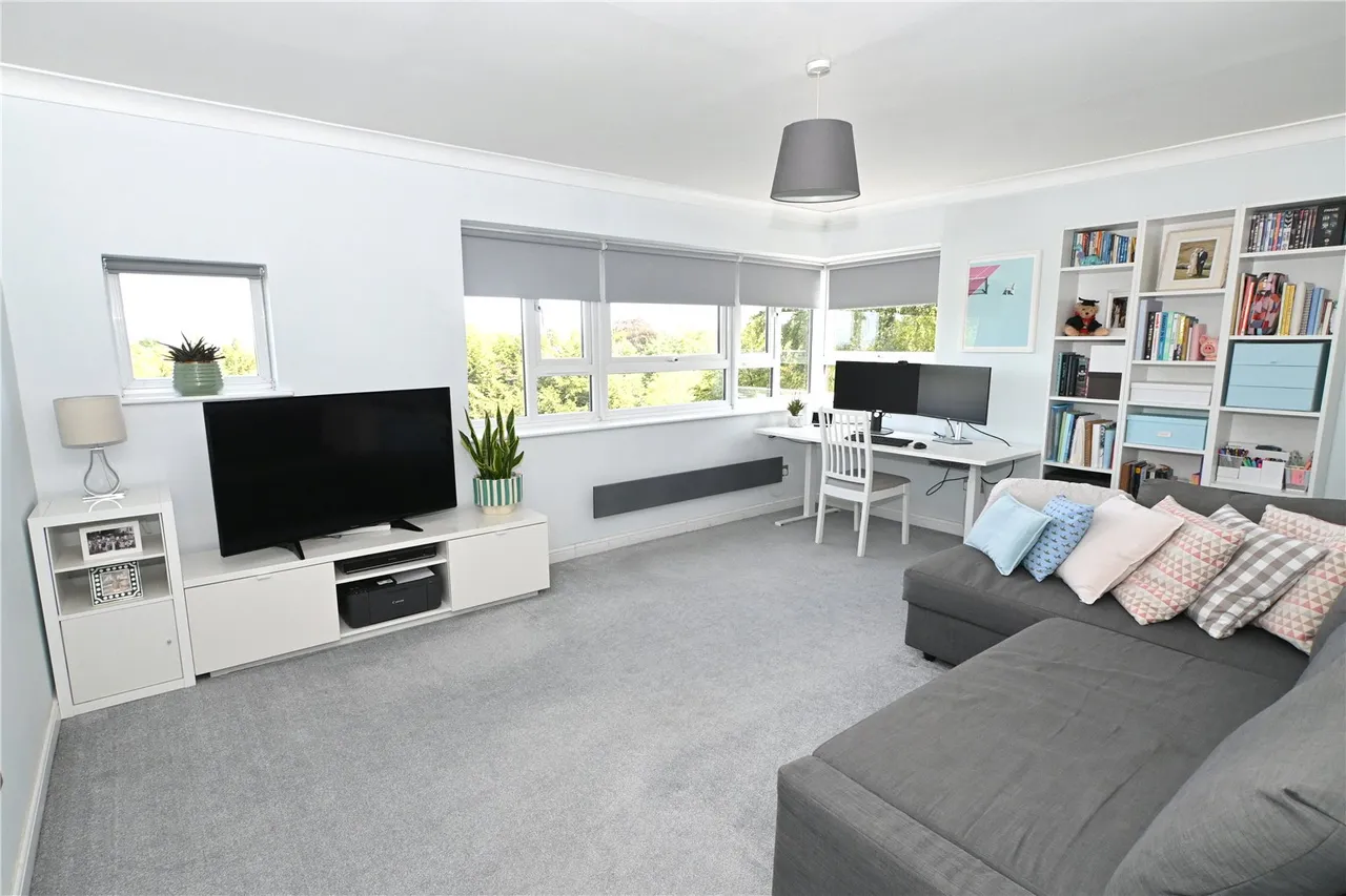 Yardley Wood Road, Moseley, Birmingham, B13 9PU, photo 2