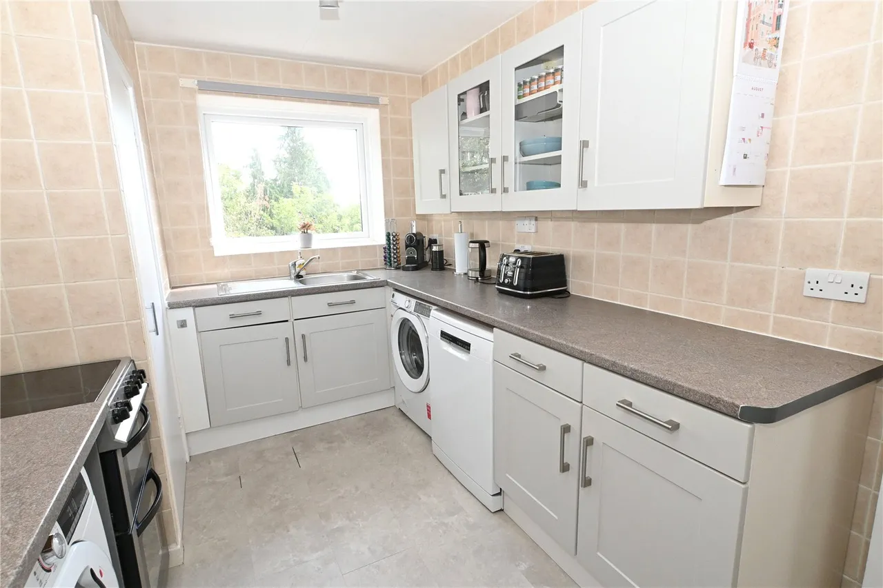 Yardley Wood Road, Moseley, Birmingham, B13 9PU, photo 3