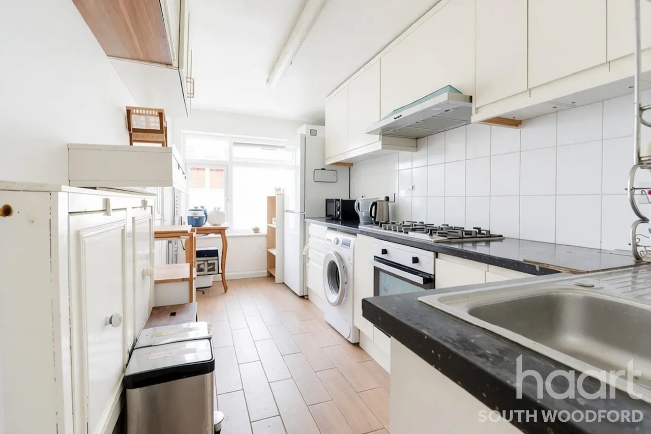 Mallards Road, Woodford Green, IG8, photo 6