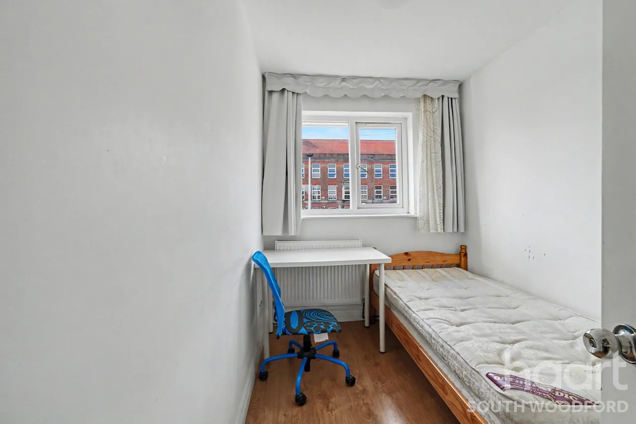 Mallards Road, Woodford Green, IG8, photo 18