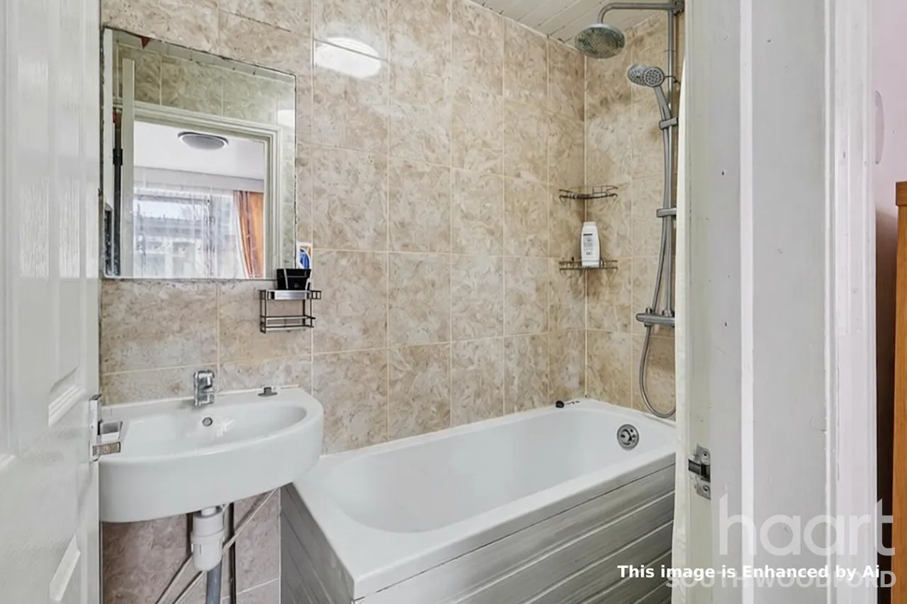 Mallards Road, Woodford Green, IG8, photo 10
