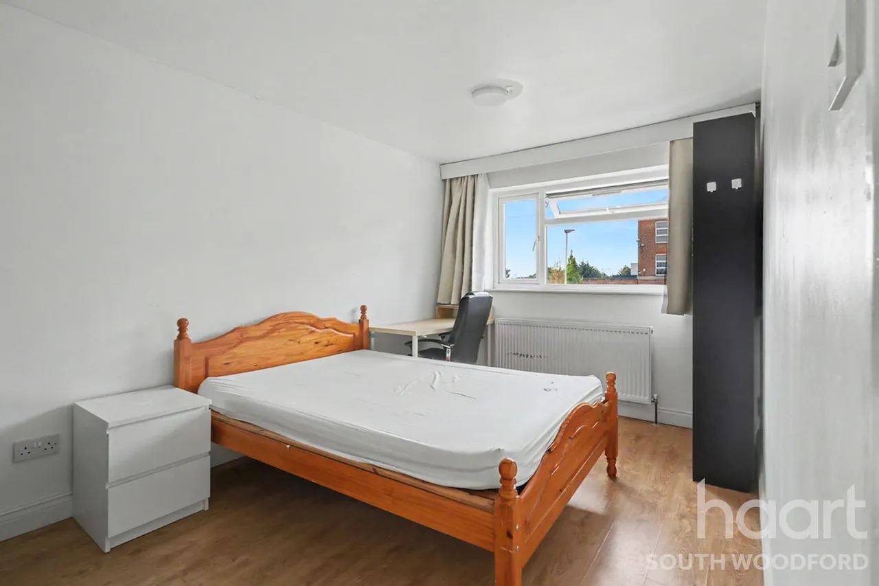 Mallards Road, Woodford Green, IG8, photo 16