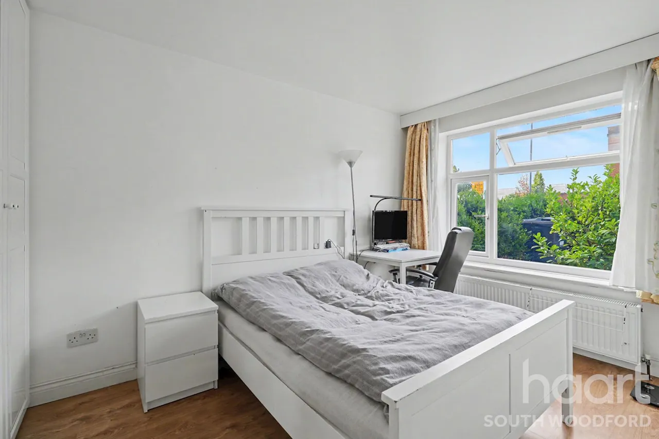 Mallards Road, Woodford Green, IG8, photo 13