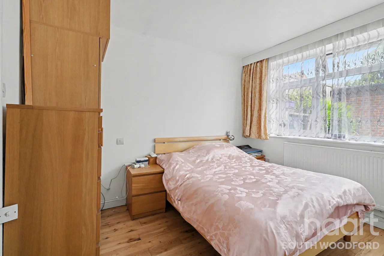 Mallards Road, Woodford Green, IG8, photo 9