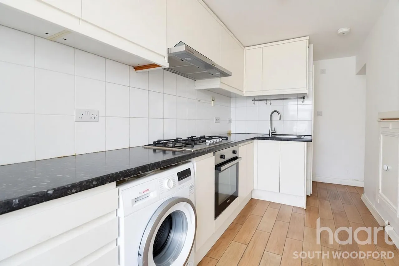 Mallards Road, Woodford Green, IG8, photo 8