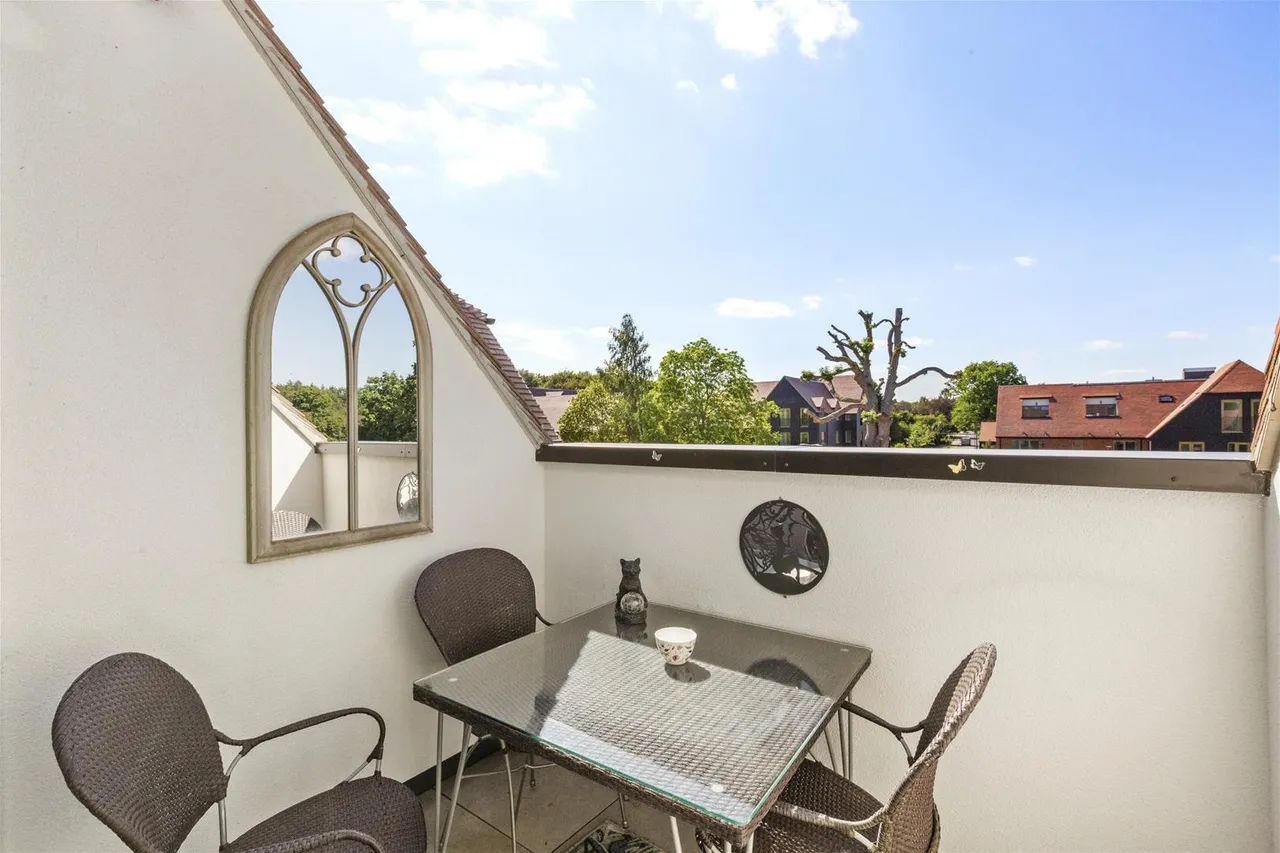 Jones Way, Horsleys Green, HP14, photo 5