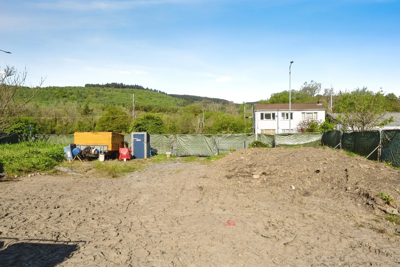 Garbett Place, Neath, SA10, photo 11