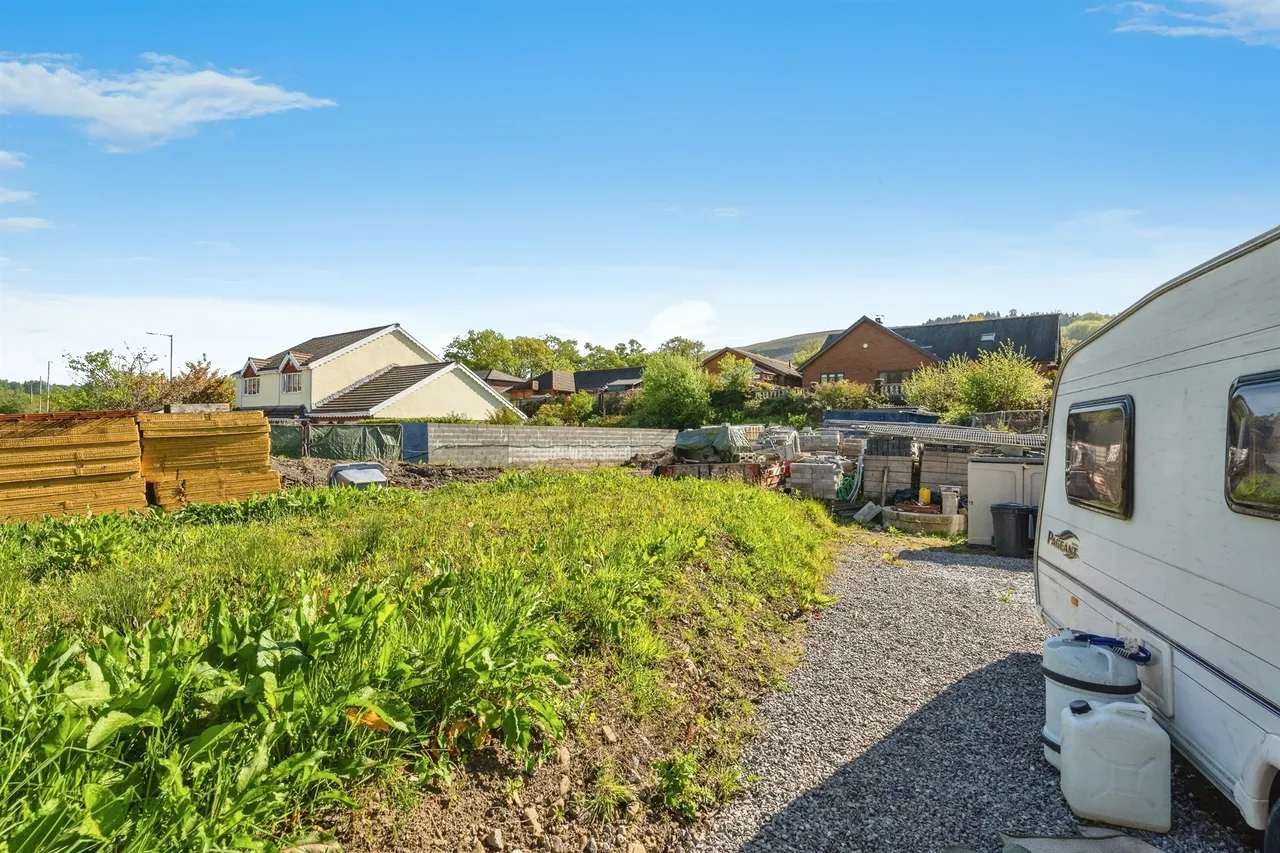 Garbett Place, Neath, SA10, photo 16