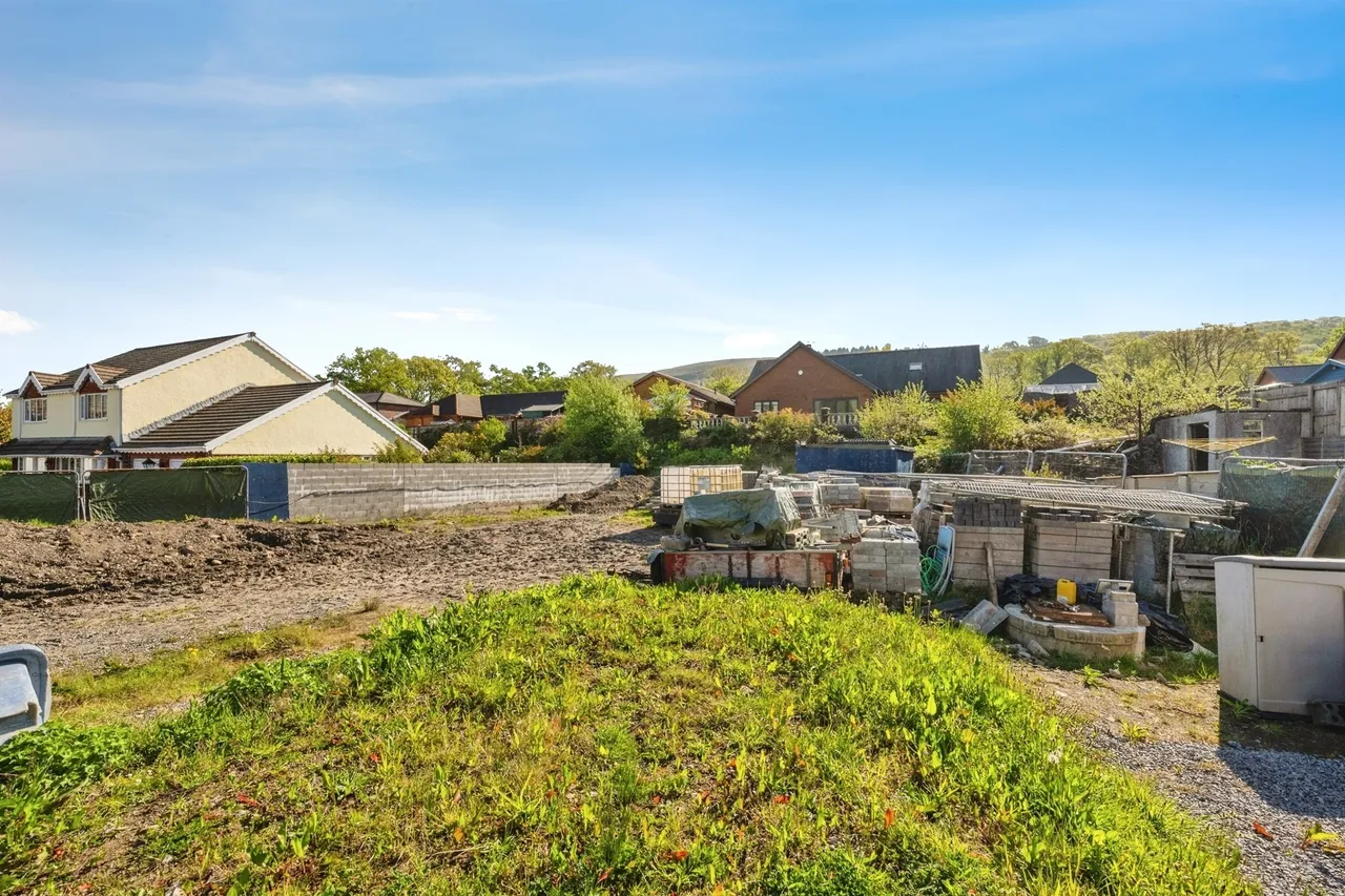 Garbett Place, Neath, SA10, photo 12