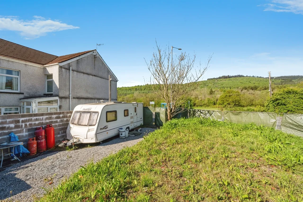Garbett Place, Neath, SA10, photo 13