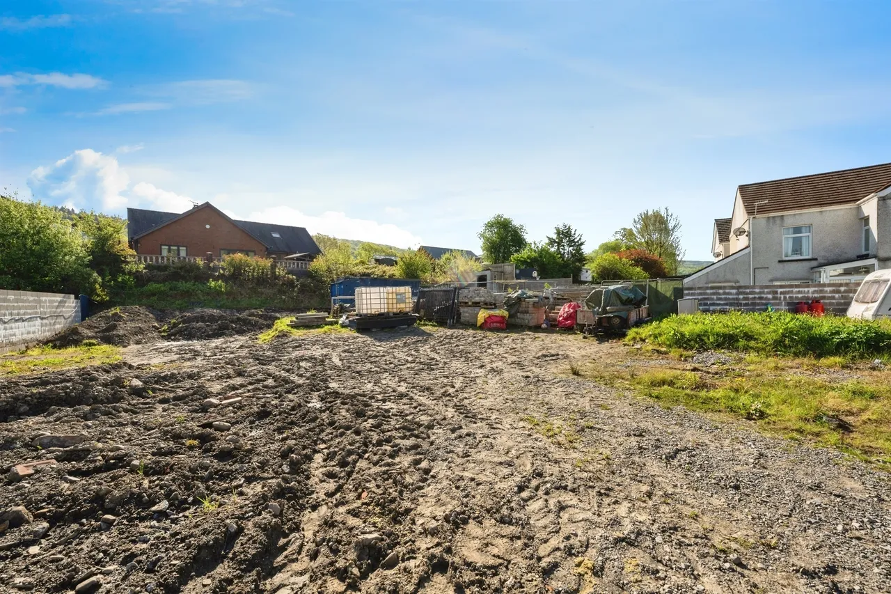 Garbett Place, Neath, SA10, photo 8