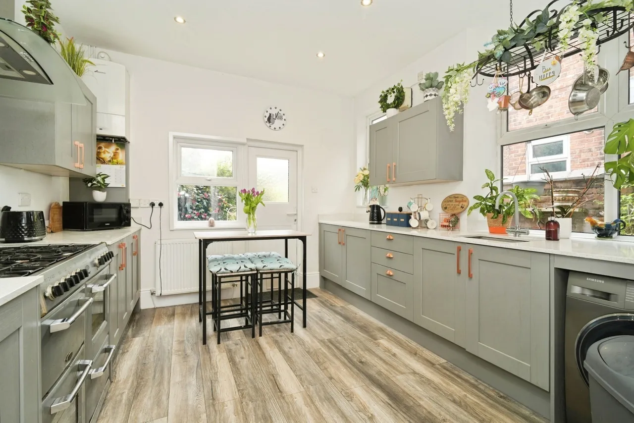 Hunts Road, Salford, Greater Manchester, M6, photo 3