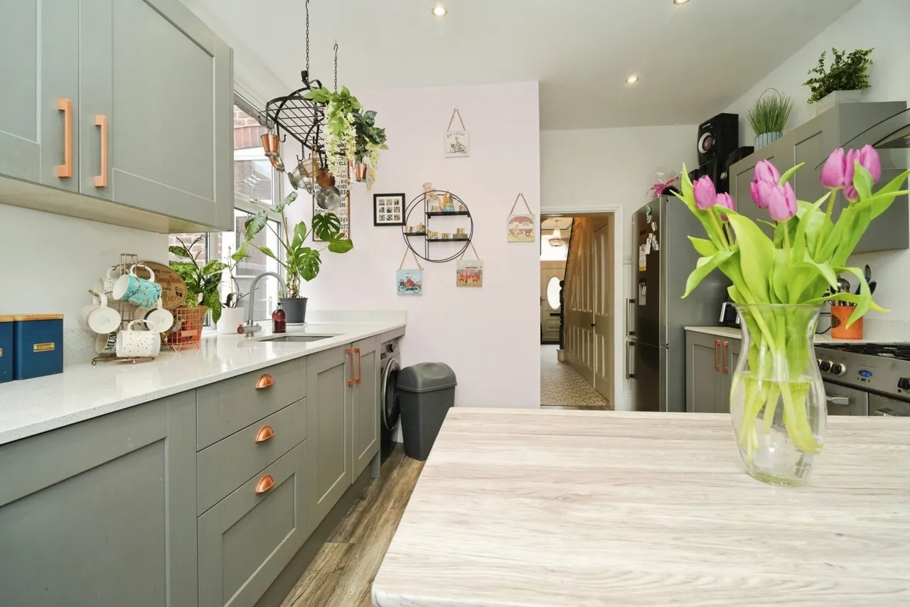 Hunts Road, Salford, Greater Manchester, M6, photo 2