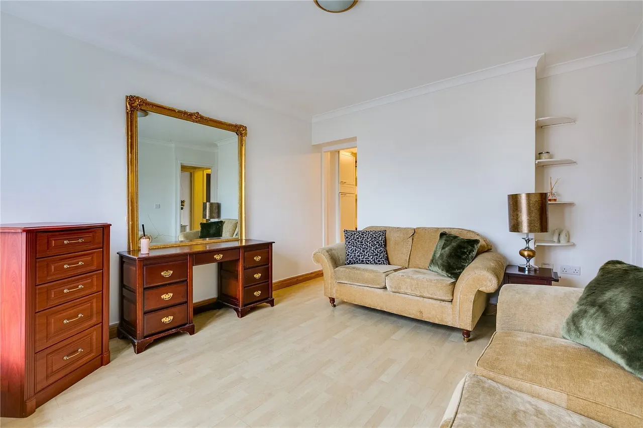 Ebury Bridge Road, London, SW1W, photo 6