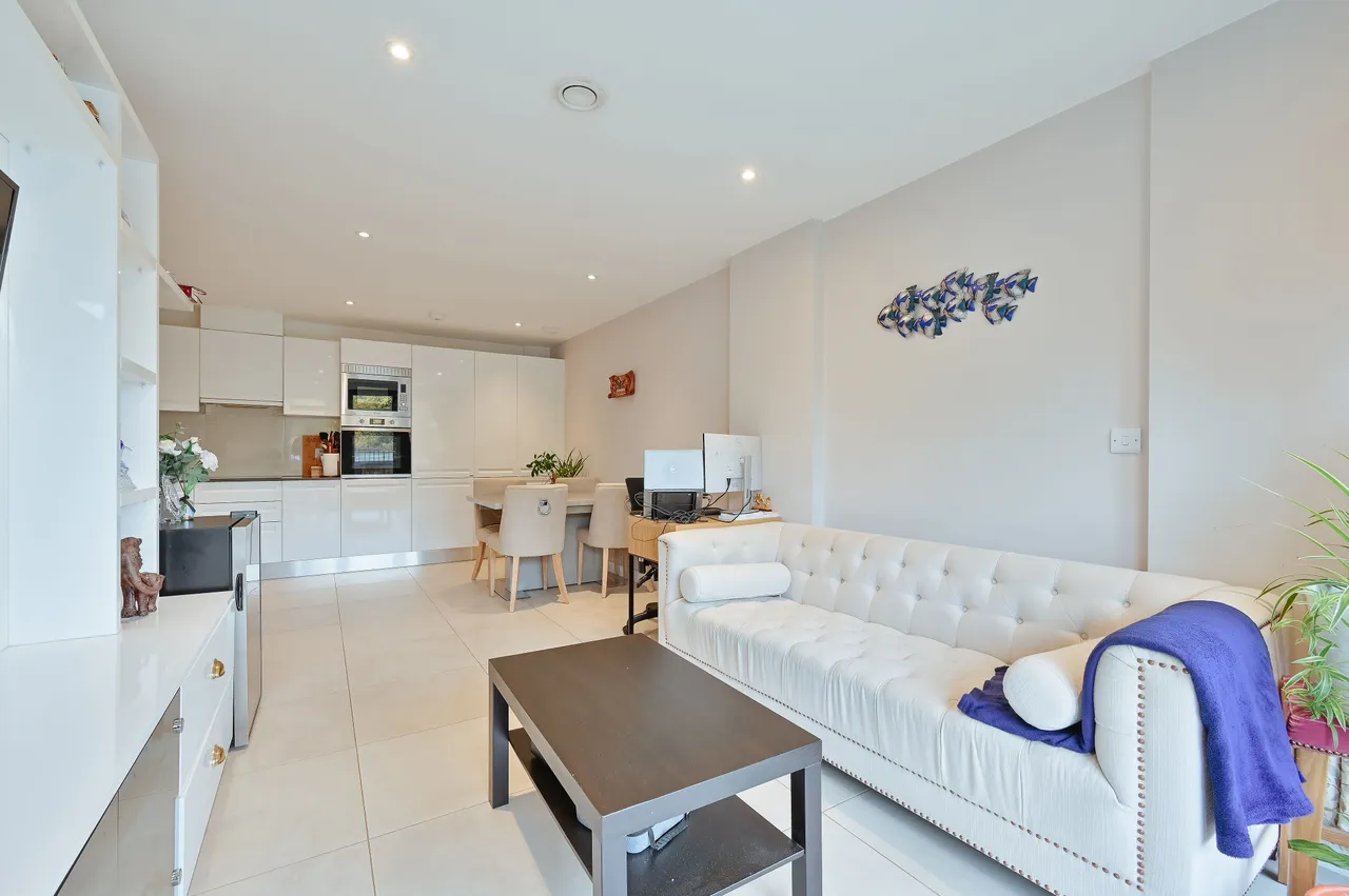 Flat 3, Emporium Court, HARROW, photo 7