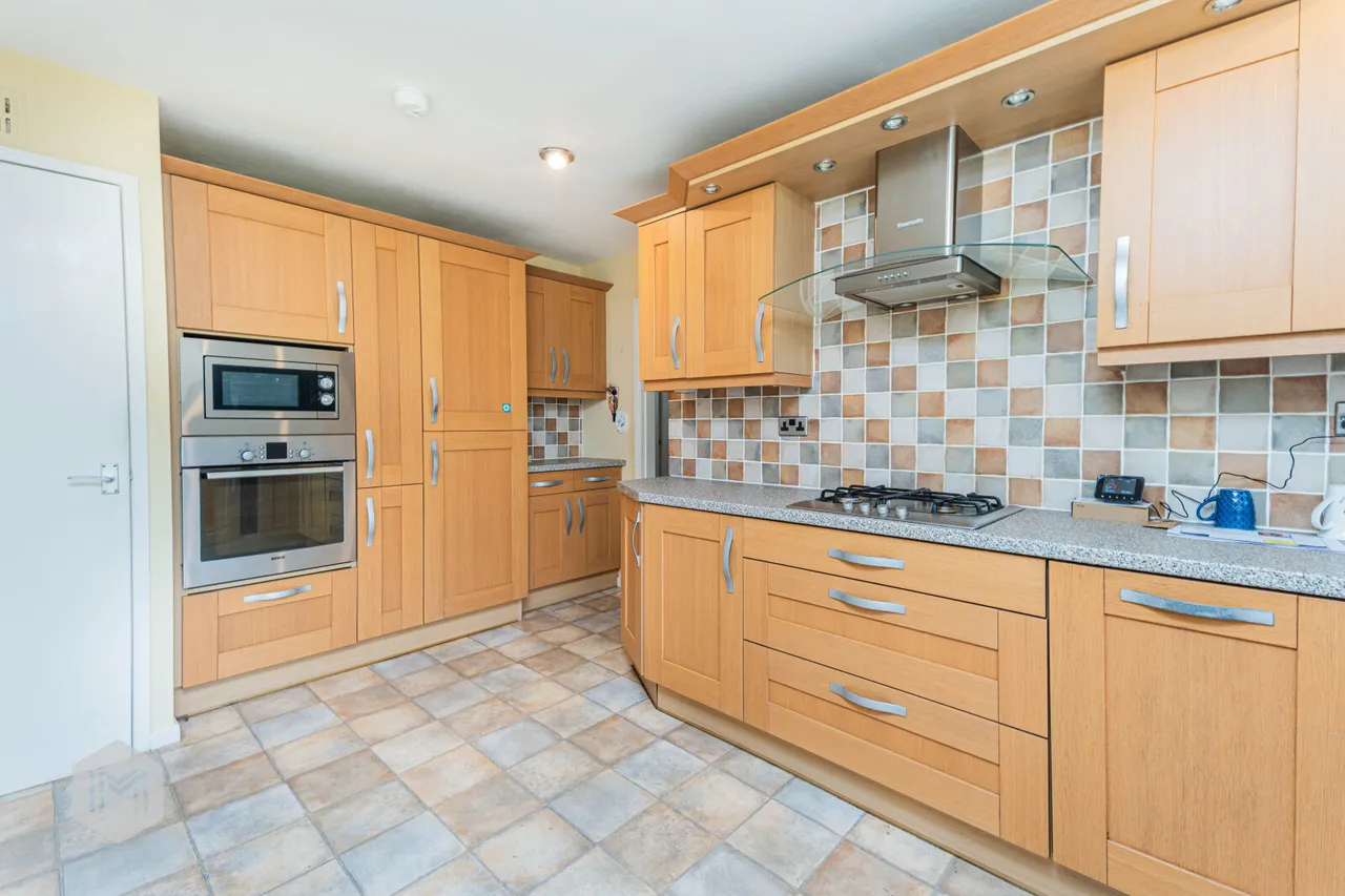 Whitecroft Drive, Bury, BL8 2TN, photo 8