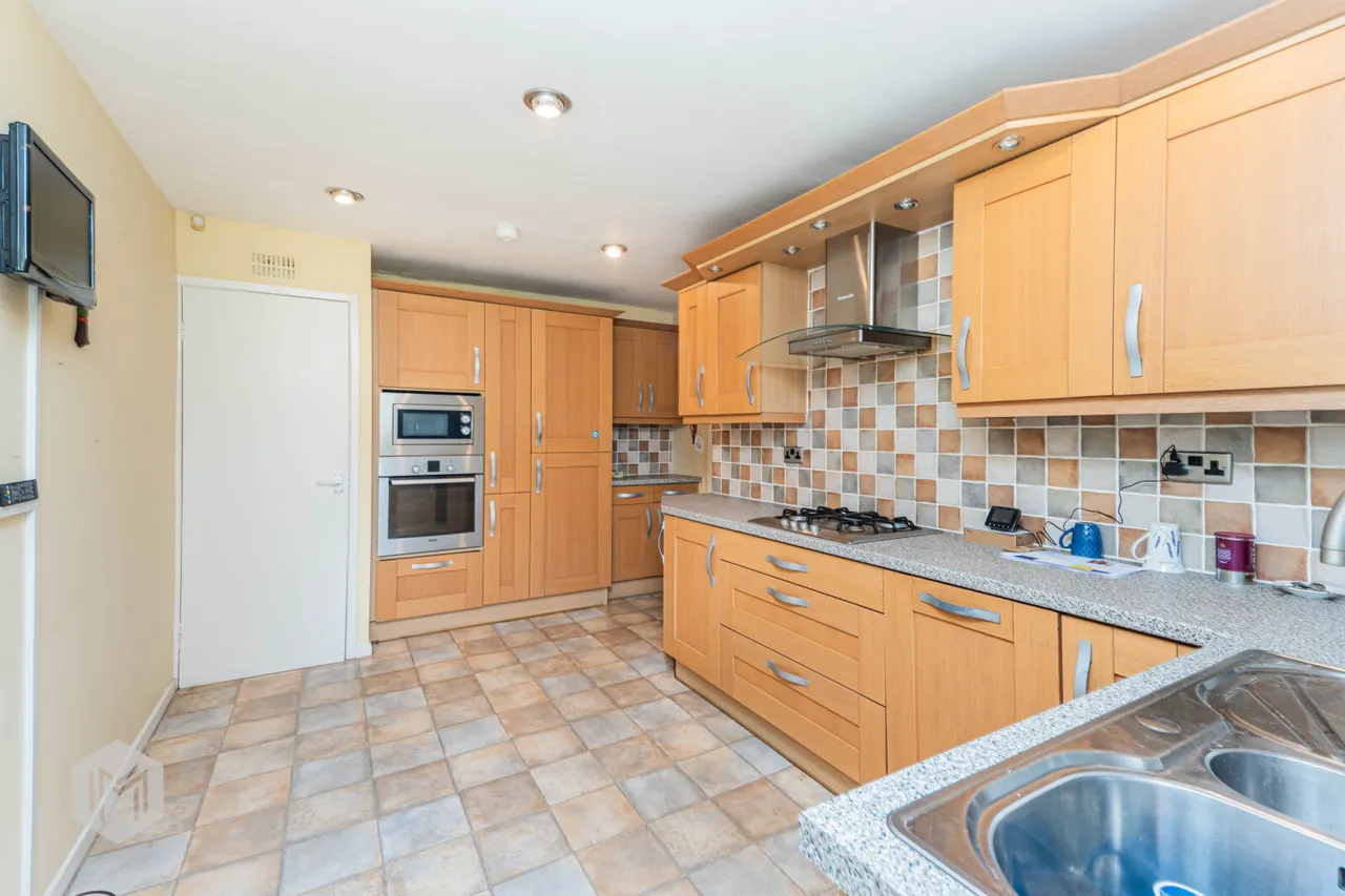 Whitecroft Drive, Bury, BL8 2TN, photo 4