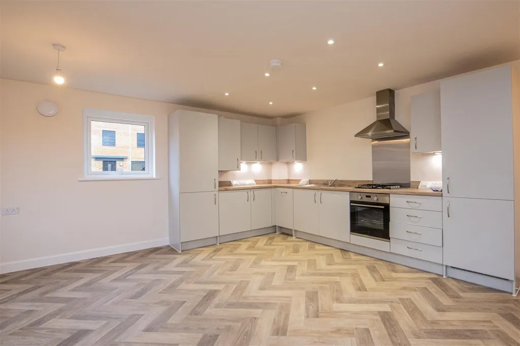 Galena Drive, Wellingborough, photo 3